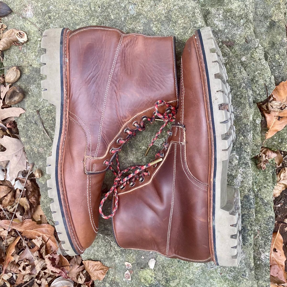 Photo by mreams99 on December 4, 2023 of the Allen Edmonds Freeport in Horween Natural Chromexcel.