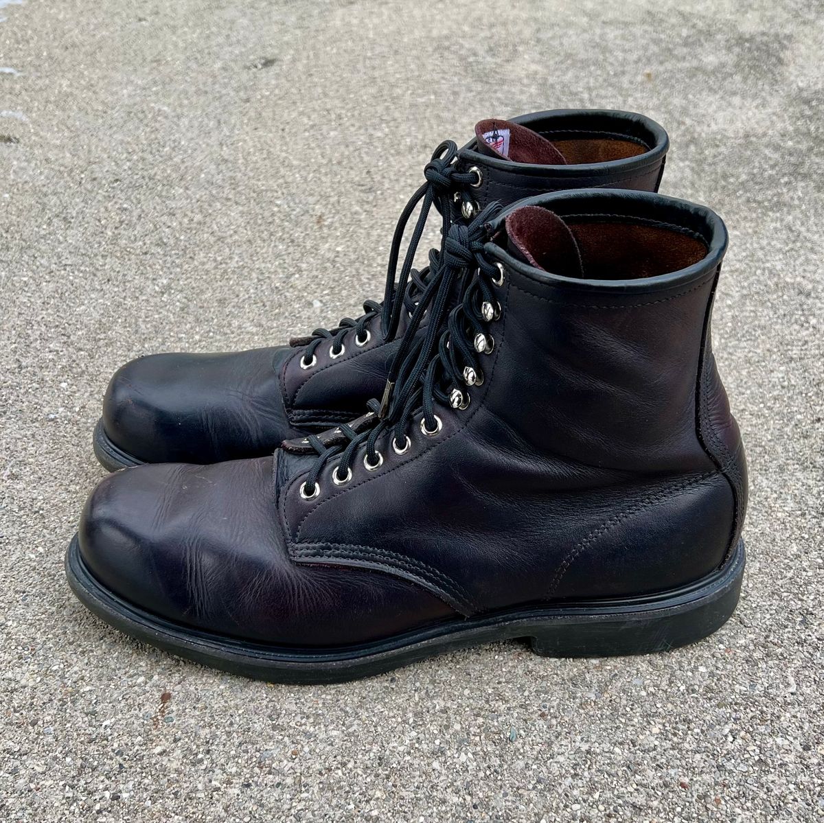 Photo by mreams99 on January 5, 2025 of the Red Wing 953 in Velva Boomer.