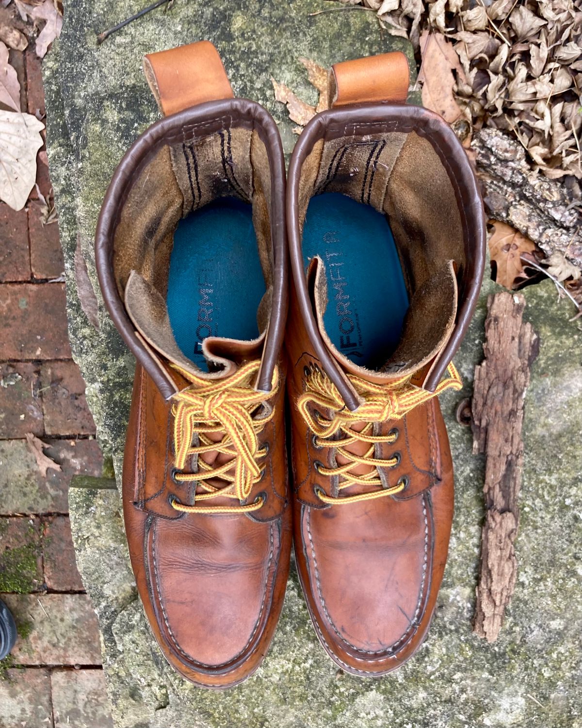 Photo by mreams99 on March 2, 2023 of the Red Wing 8-Inch Classic Moc in S.B. Foot Oro-Iginal.