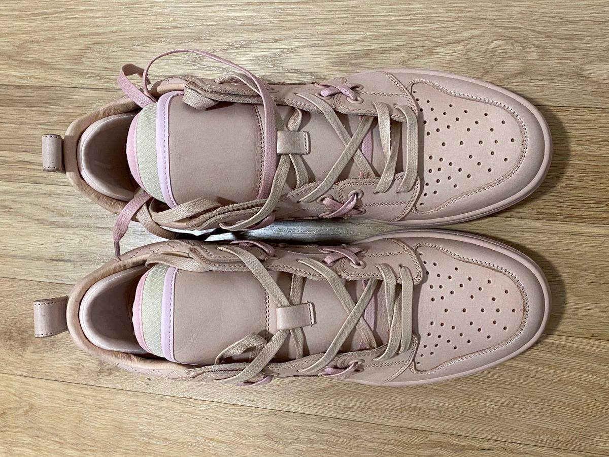 Photo by Aquabacs on October 4, 2022 of the Sia Collective D.1.Y Low in Unknown Natural Veg Tan.