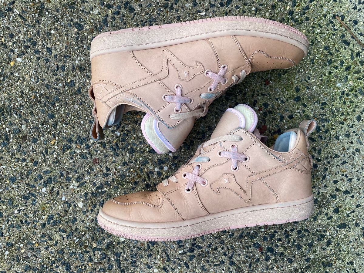 Photo by Aquabacs on January 2, 2023 of the Sia Collective D.1.Y Low in Unknown Natural Veg Tan.