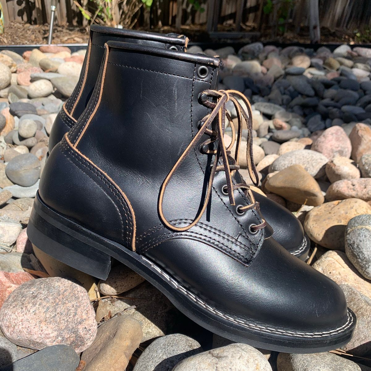 Photo by drako on September 17, 2023 of the Nicks Falcon in Horween Black Chromexcel.