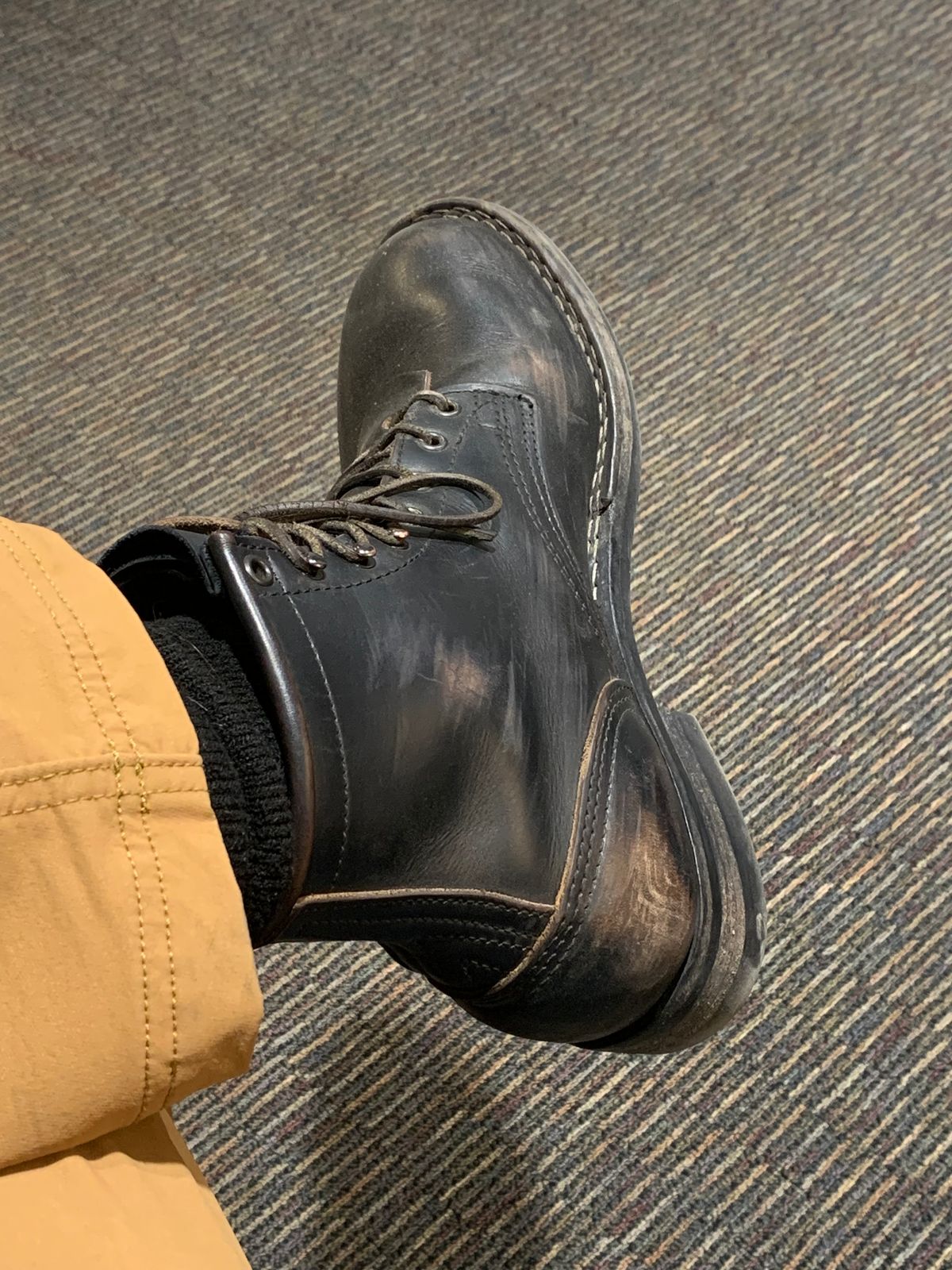 Photo by drako on January 31, 2024 of the Nicks Falcon in Horween Black Chromexcel.