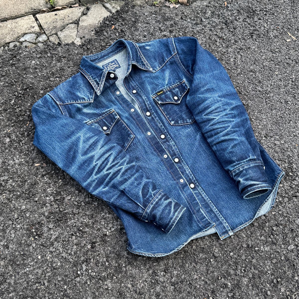 Photo by mk_alexchong on April 29, 2025 of the Studio D’artisan D5571 in 14oz.