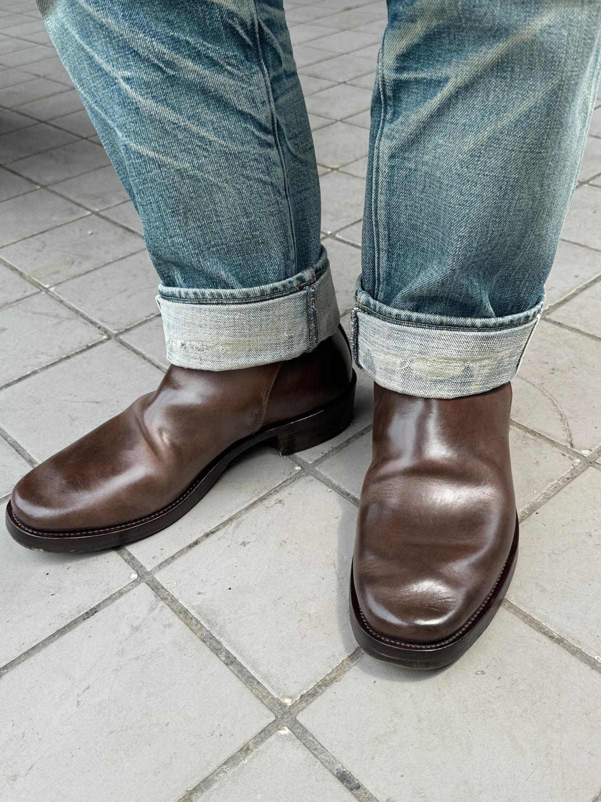 Photo by mk_alexchong on October 6, 2024 of the XBXS Jodhpur in Maryam Brown Horsebutt.