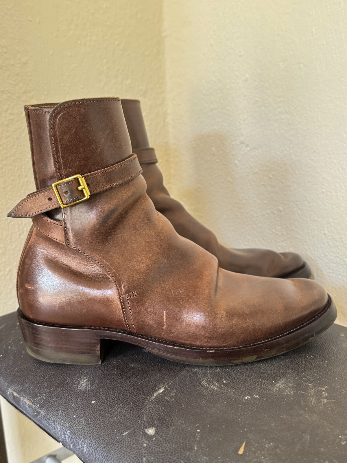 Photo by mk_alexchong on October 24, 2024 of the XBXS Jodhpur in Maryam Brown Horsebutt.