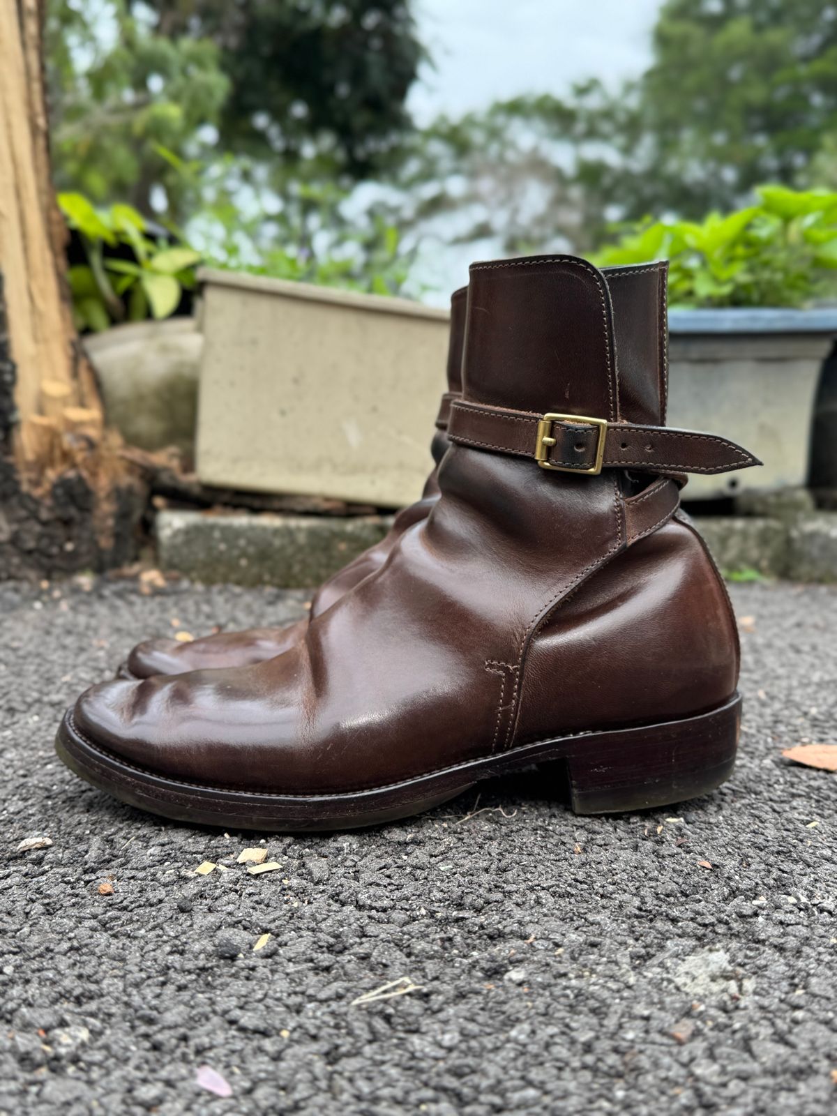 Photo by mk_alexchong on March 20, 2025 of the XBXS Jodhpur in Maryam Brown Horsebutt.