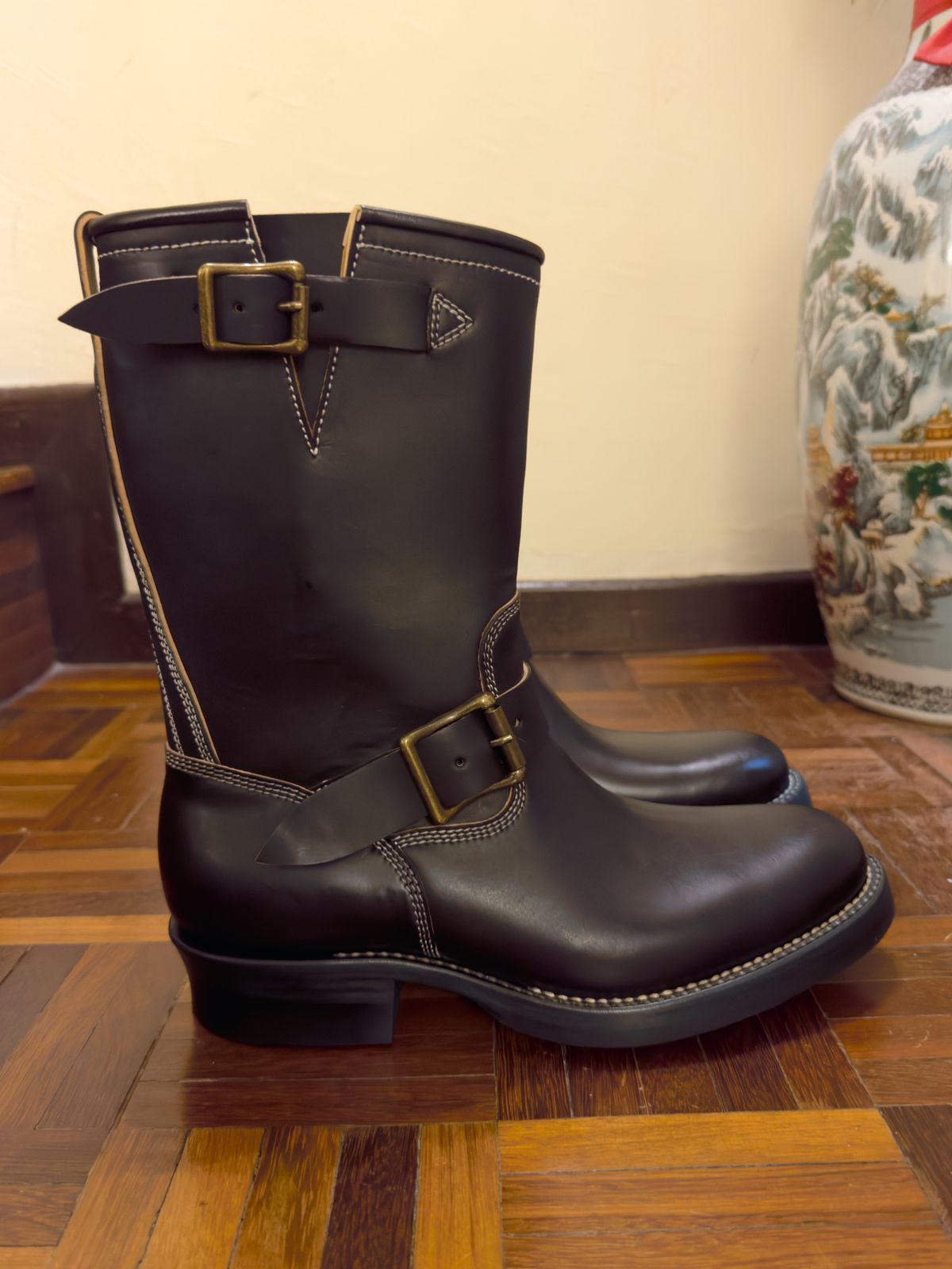 Photo by mk_alexchong on October 22, 2025 of the Flame Panda Engineer Boot in FP Natural Shell cordovan - Overdyed Brown Then Black.