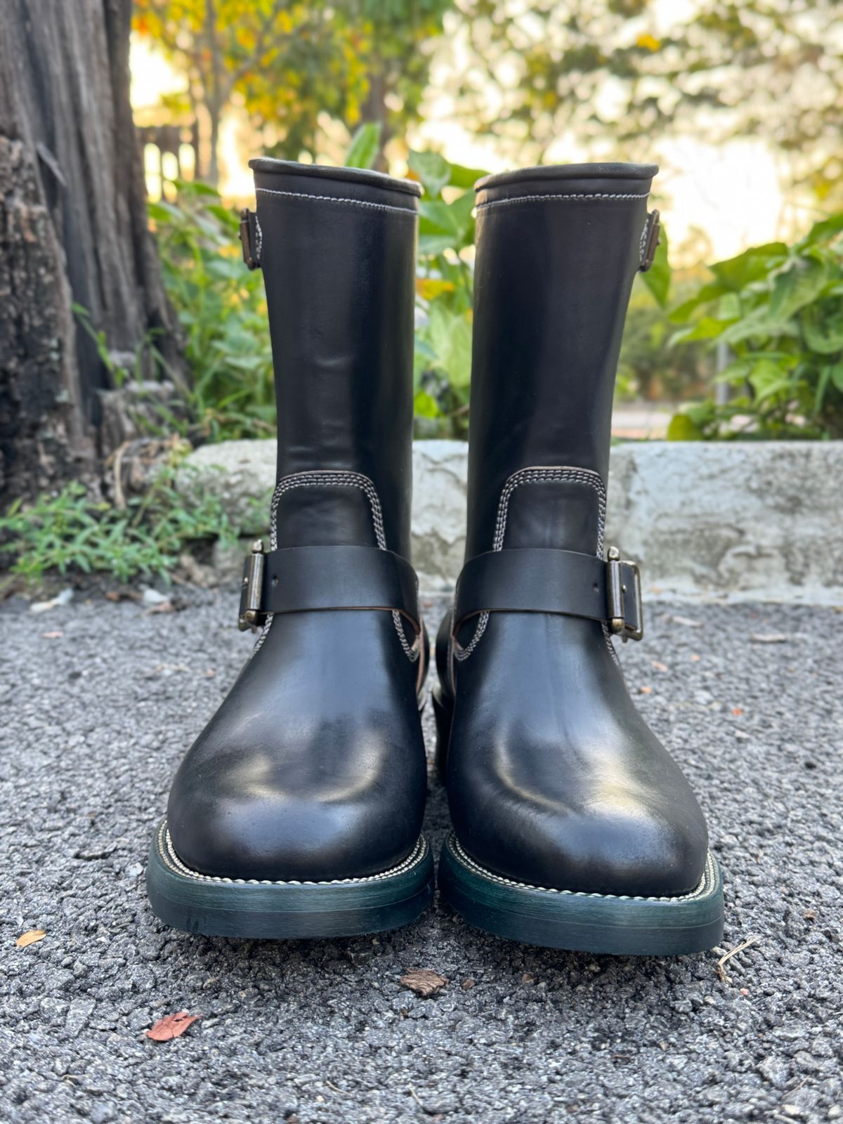 Photo by mk_alexchong on October 31, 2025 of the Flame Panda Engineer Boot in FP Natural Shell cordovan - Overdyed Brown Then Black.