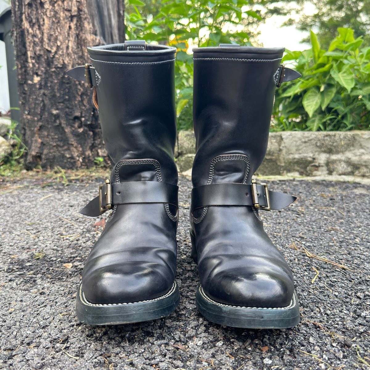 Photo by mk_alexchong on November 21, 2025 of the Flame Panda Engineer Boot in FP Natural Shell cordovan - Overdyed Brown Then Black.