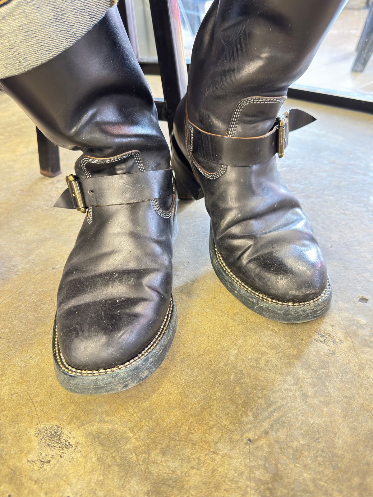 Photo by mk_alexchong on December 10, 2025 of the Flame Panda Engineer Boot in FP Natural Shell cordovan - Overdyed Brown Then Black.