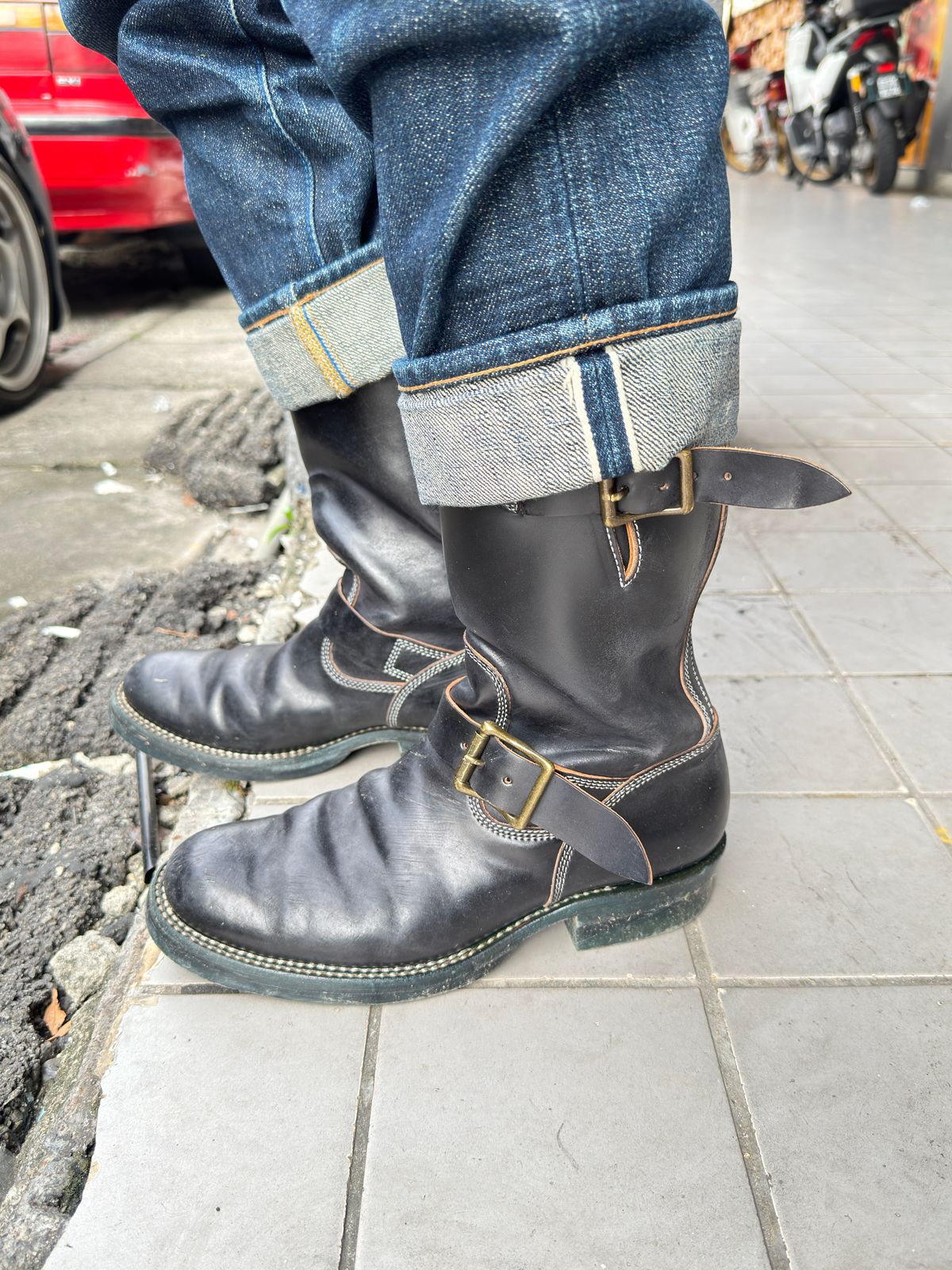 Photo by mk_alexchong on December 11, 2025 of the Flame Panda Engineer Boot in FP Natural Shell cordovan - Overdyed Brown Then Black.