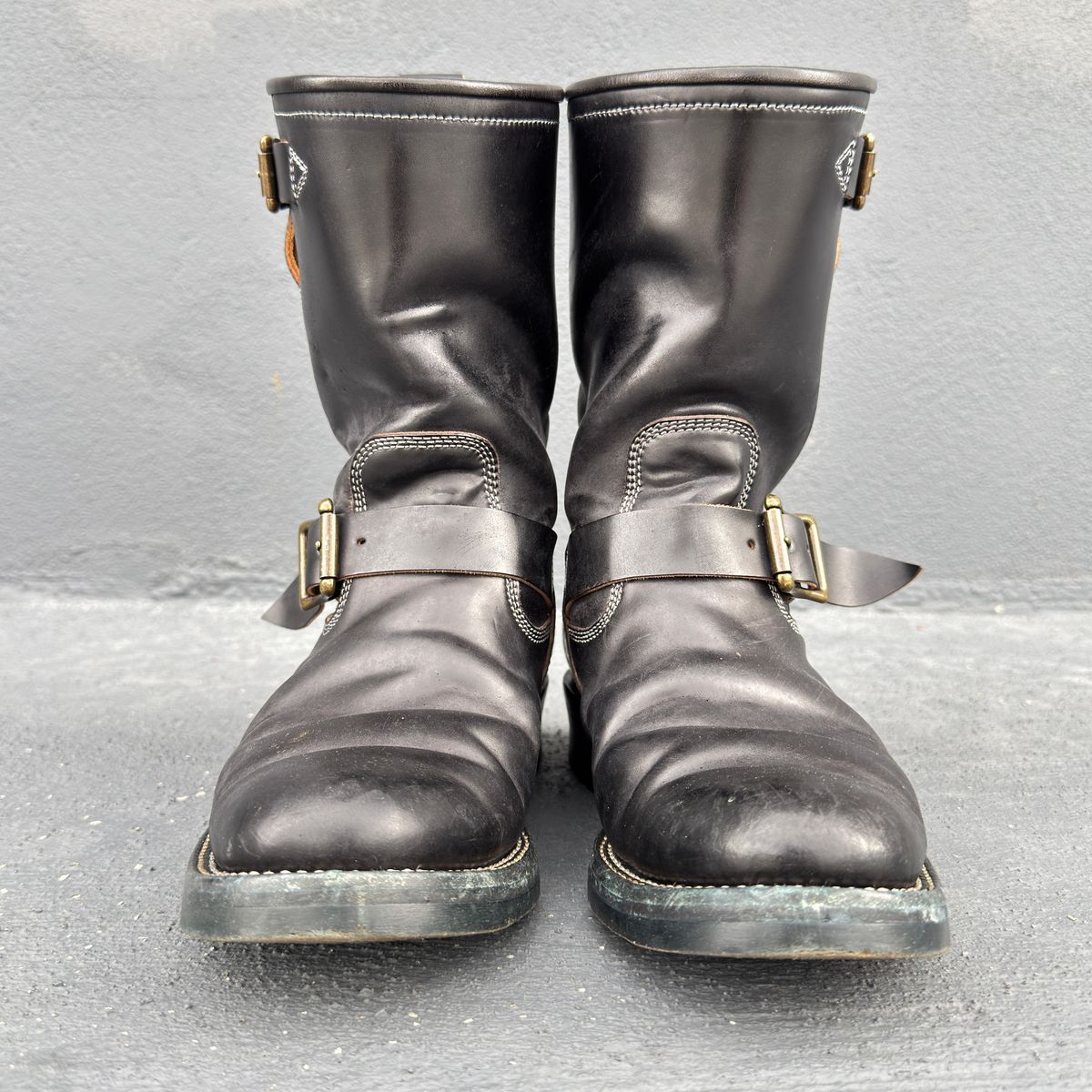 Photo by mk_alexchong on December 16, 2025 of the Flame Panda Engineer Boot in FP Natural Shell cordovan - Overdyed Brown Then Black.