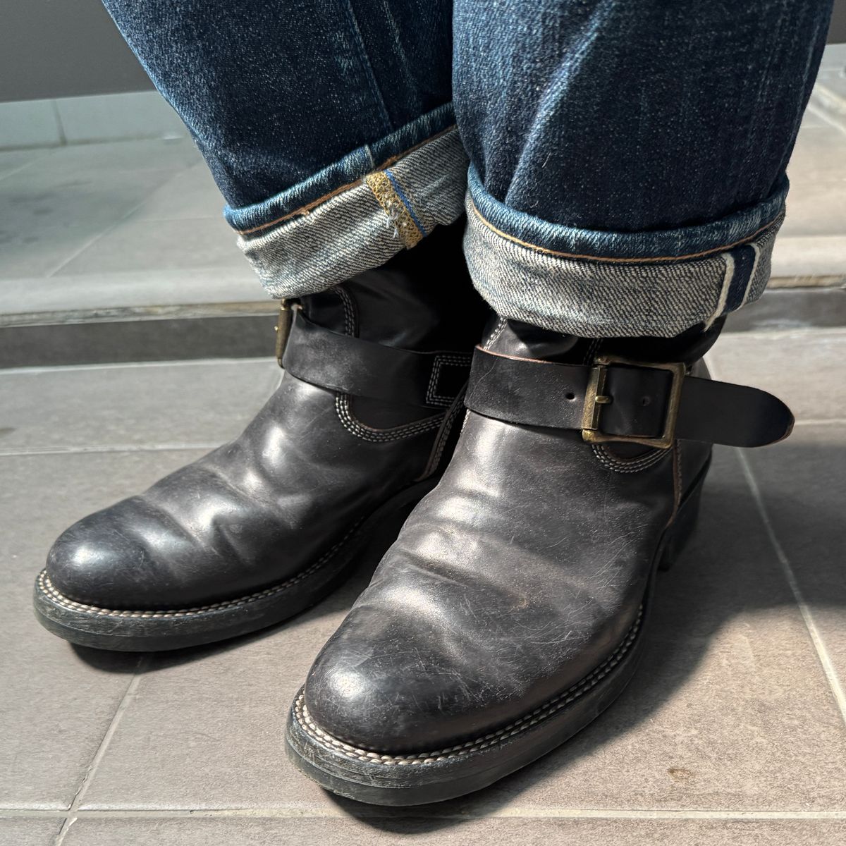 Photo by mk_alexchong on January 31, 2026 of the Flame Panda Engineer Boot in FP Natural Shell cordovan - Overdyed Brown Then Black.