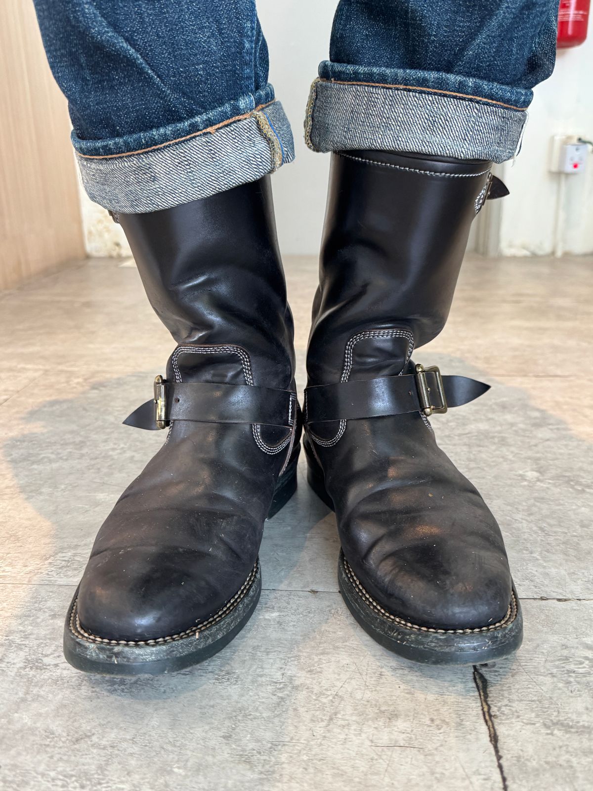 Photo by mk_alexchong on March 3, 2026 of the Flame Panda Engineer Boot in FP Natural Shell cordovan - Overdyed Brown Then Black.