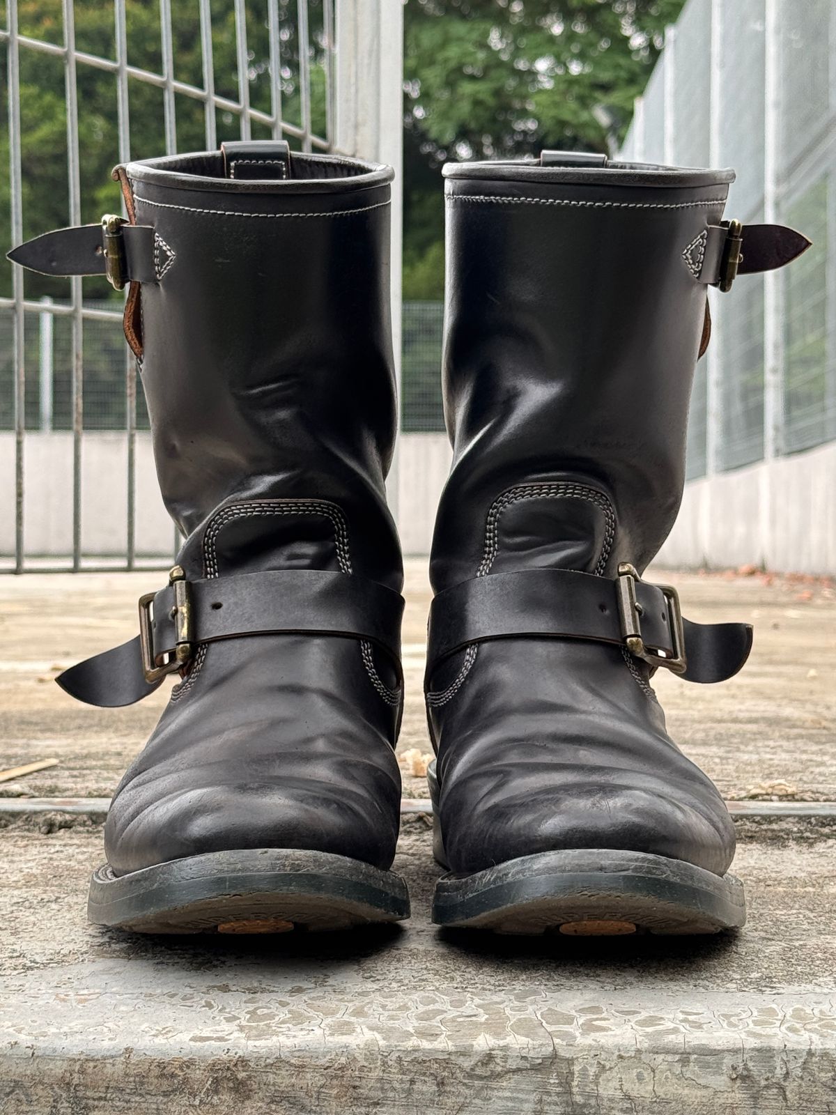 Photo by mk_alexchong on March 20, 2026 of the Flame Panda Engineer Boot in FP Natural Shell cordovan - Overdyed Brown Then Black.