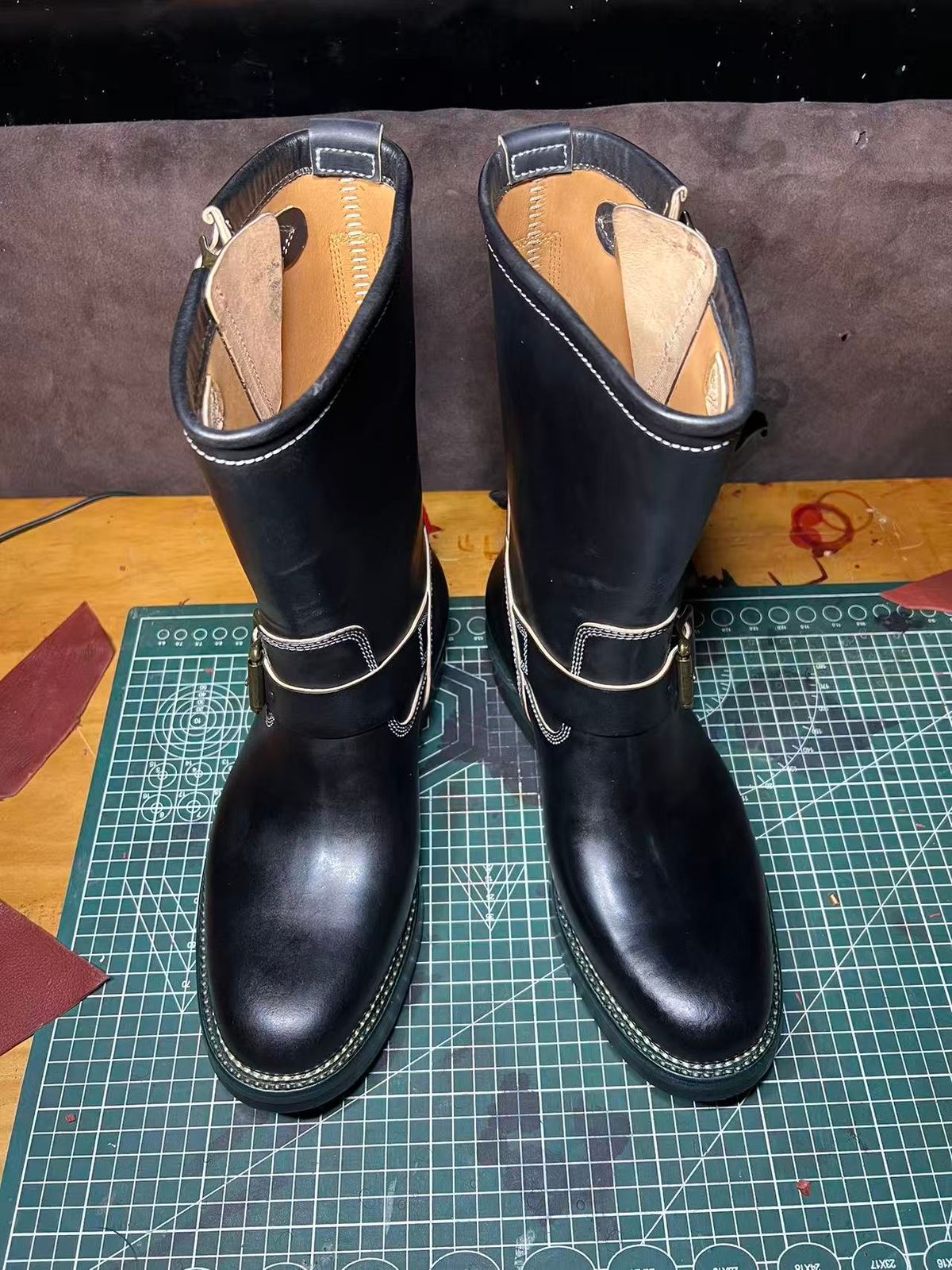 Photo by mk_alexchong on September 29, 2025 of the Flame Panda Engineer Boot in FP Natural Shell cordovan - Overdyed Brown Then Black.