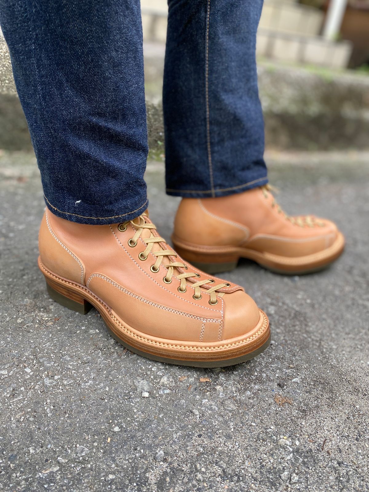 Photo by mk_alexchong on October 1, 2023 of the Flame Panda Monkey Boot in Tochigi Natural Cowhide & Maryam Natural Horsebutt.
