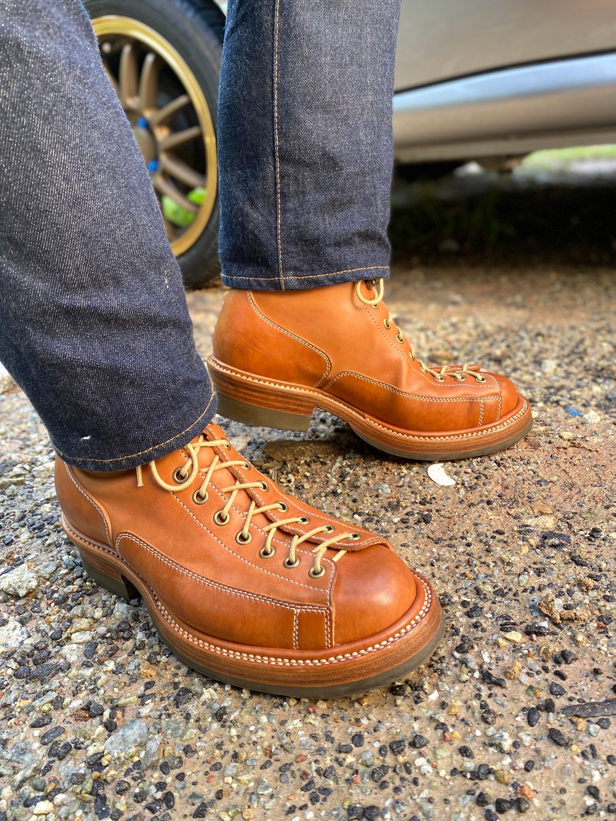 Photo by mk_alexchong on November 7, 2023 of the Flame Panda Monkey Boot in Tochigi Natural Cowhide & Maryam Natural Horsebutt.