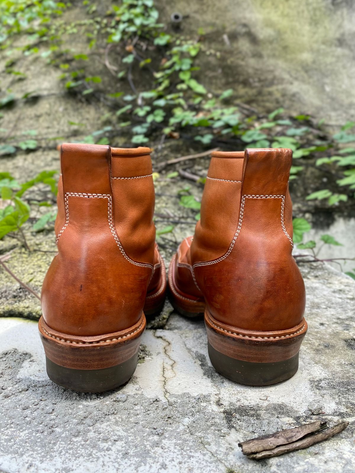 Photo by mk_alexchong on January 1, 2024 of the Flame Panda Monkey Boot in Tochigi Natural Cowhide & Maryam Natural Horsebutt.