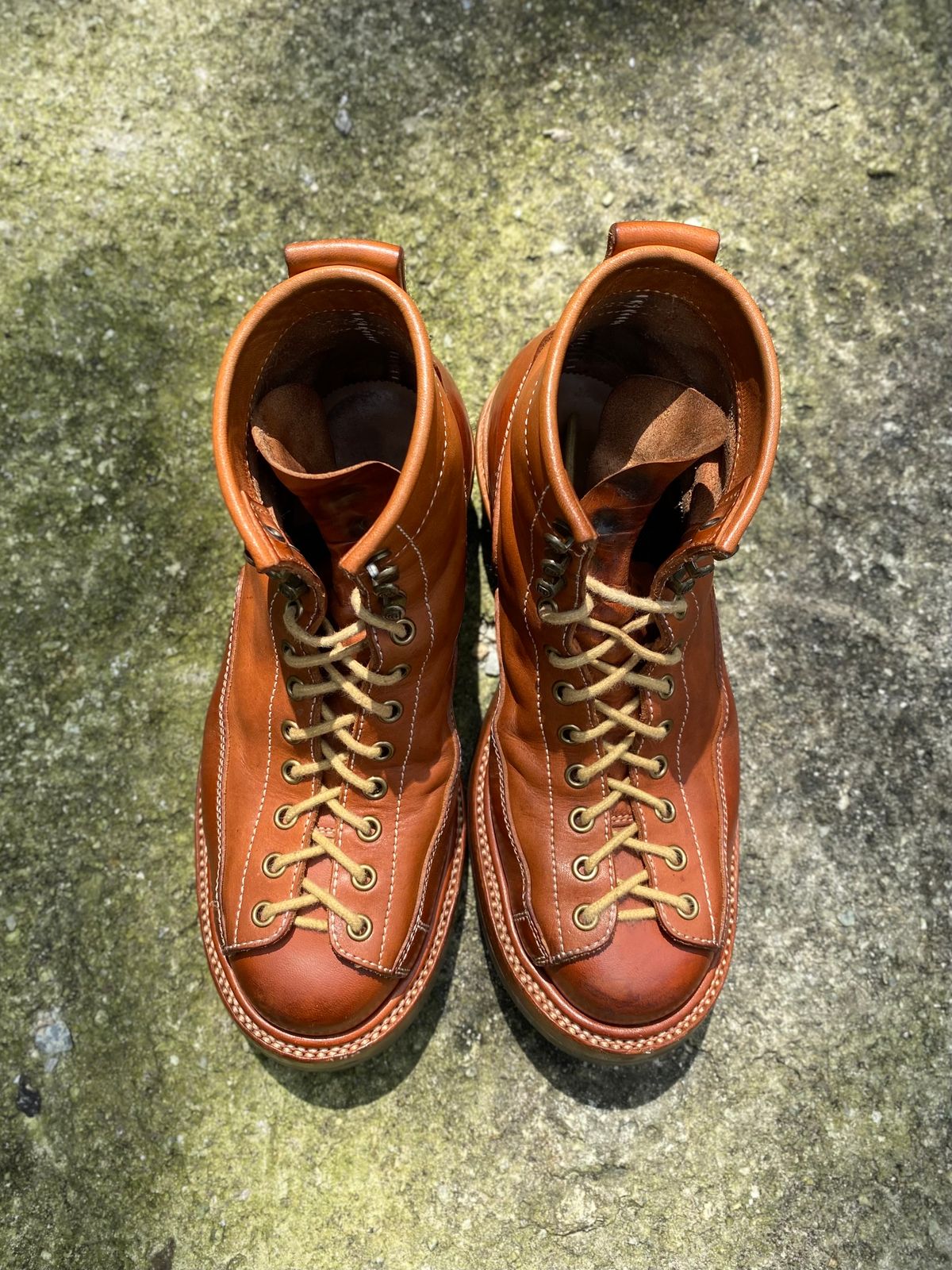 Photo by mk_alexchong on January 1, 2024 of the Flame Panda Monkey Boot in Tochigi Natural Cowhide & Maryam Natural Horsebutt.
