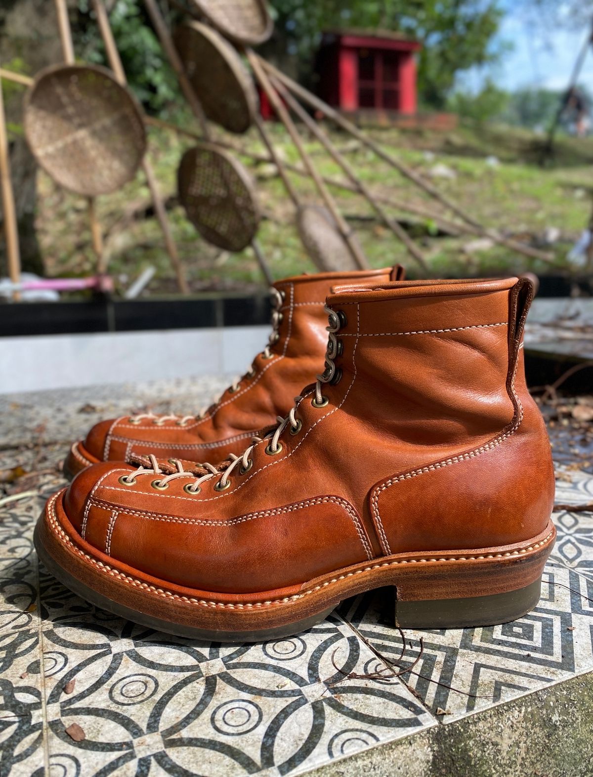 Photo by mk_alexchong on February 1, 2024 of the Flame Panda Monkey Boot in Tochigi Natural Cowhide & Maryam Natural Horsebutt.