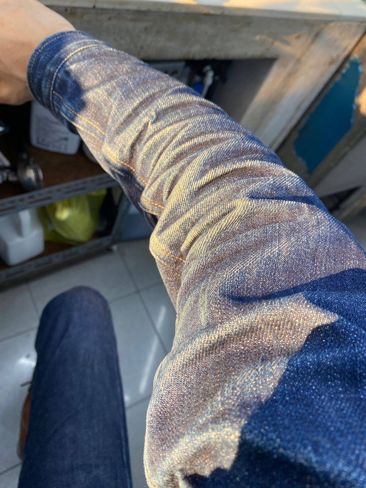Photo by mk_alexchong on September 12, 2023 of the Big John XX601 in 15.8oz Natural indigo 5 Continents Cotton.