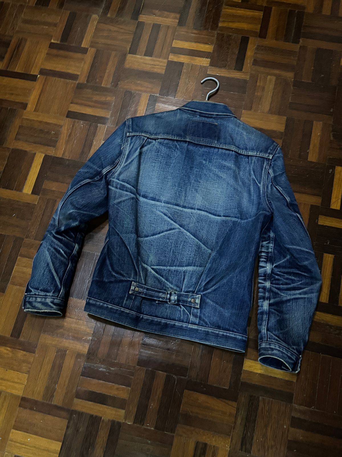 Photo by mk_alexchong on January 12, 2025 of the Big John XX601 in 15.8oz Natural indigo 5 Continents Cotton.