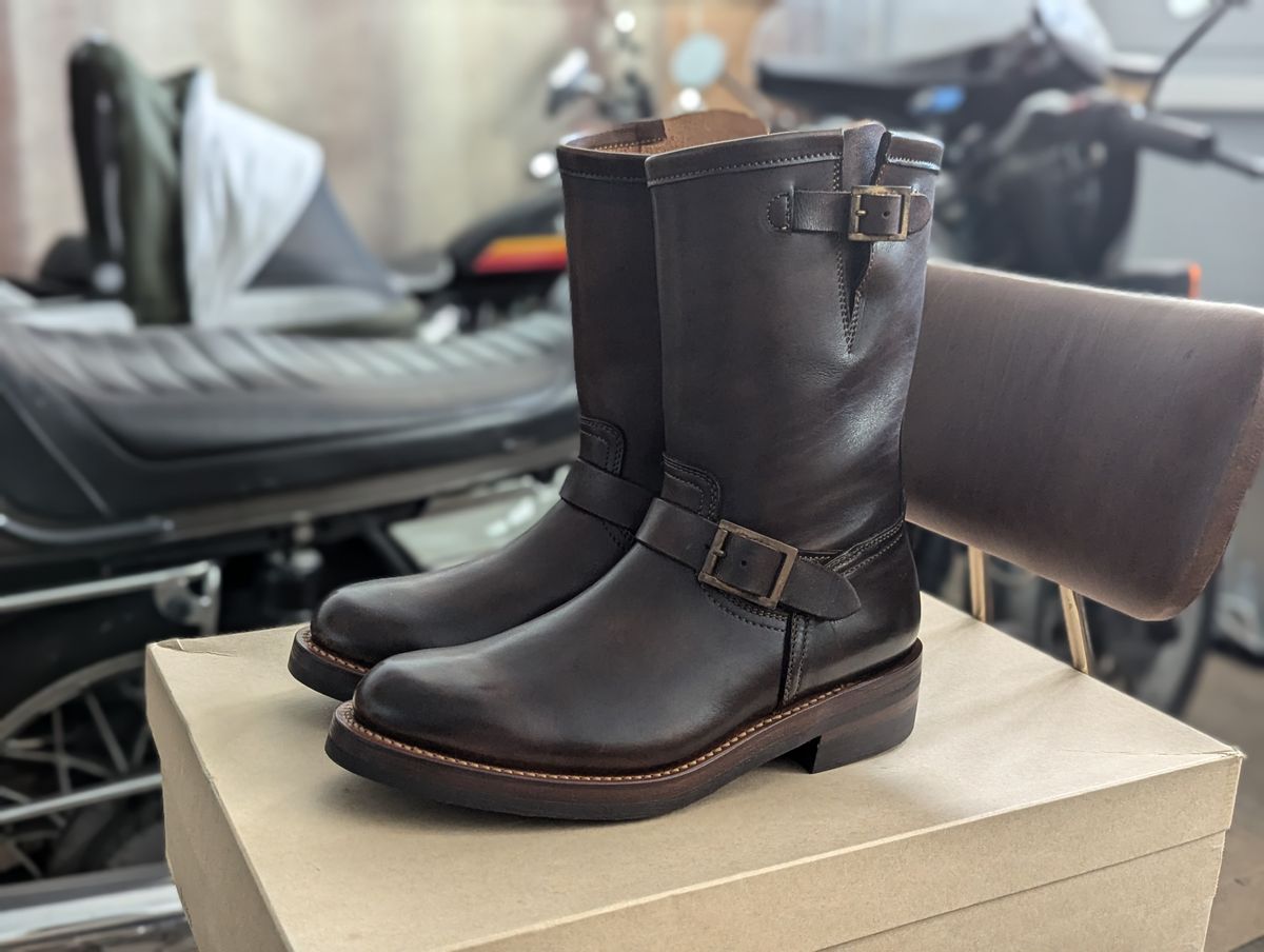Photo by hiimhoan on October 1, 2024 of the Motor Engineer Boots in Motor / Brown Hand-Dyed Calfskin.