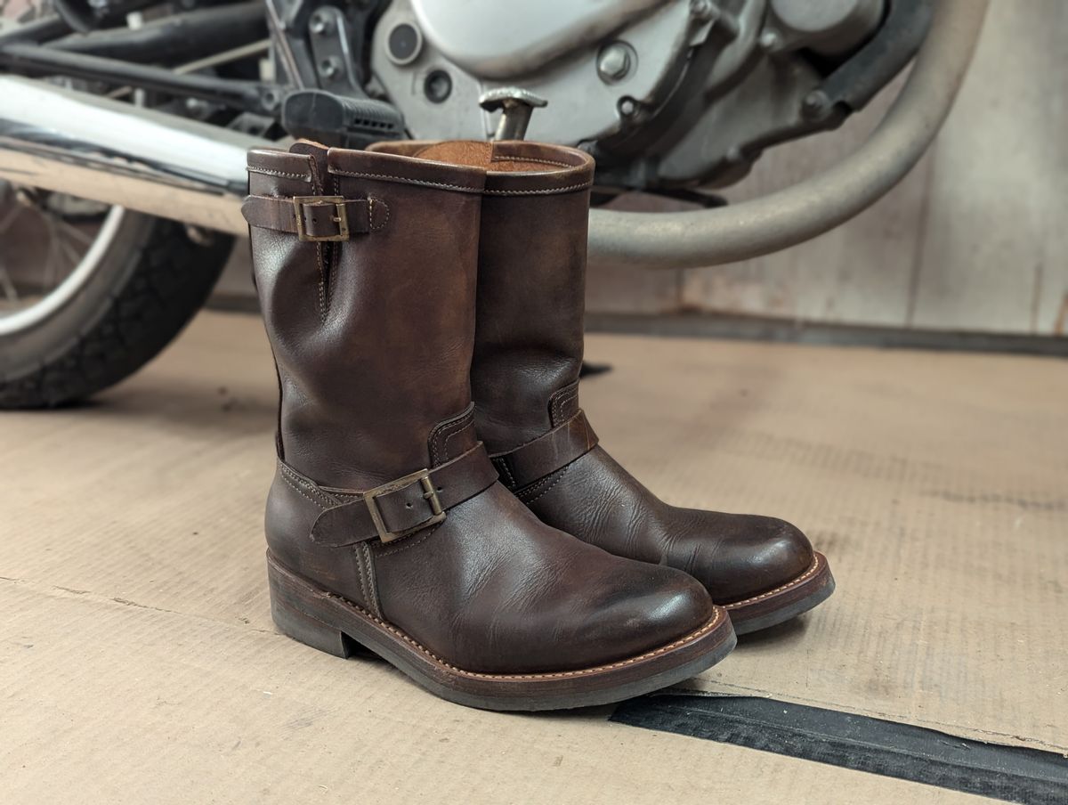 Photo by hiimhoan on October 20, 2024 of the Motor Engineer Boots in Motor / Brown Hand-Dyed Calfskin.
