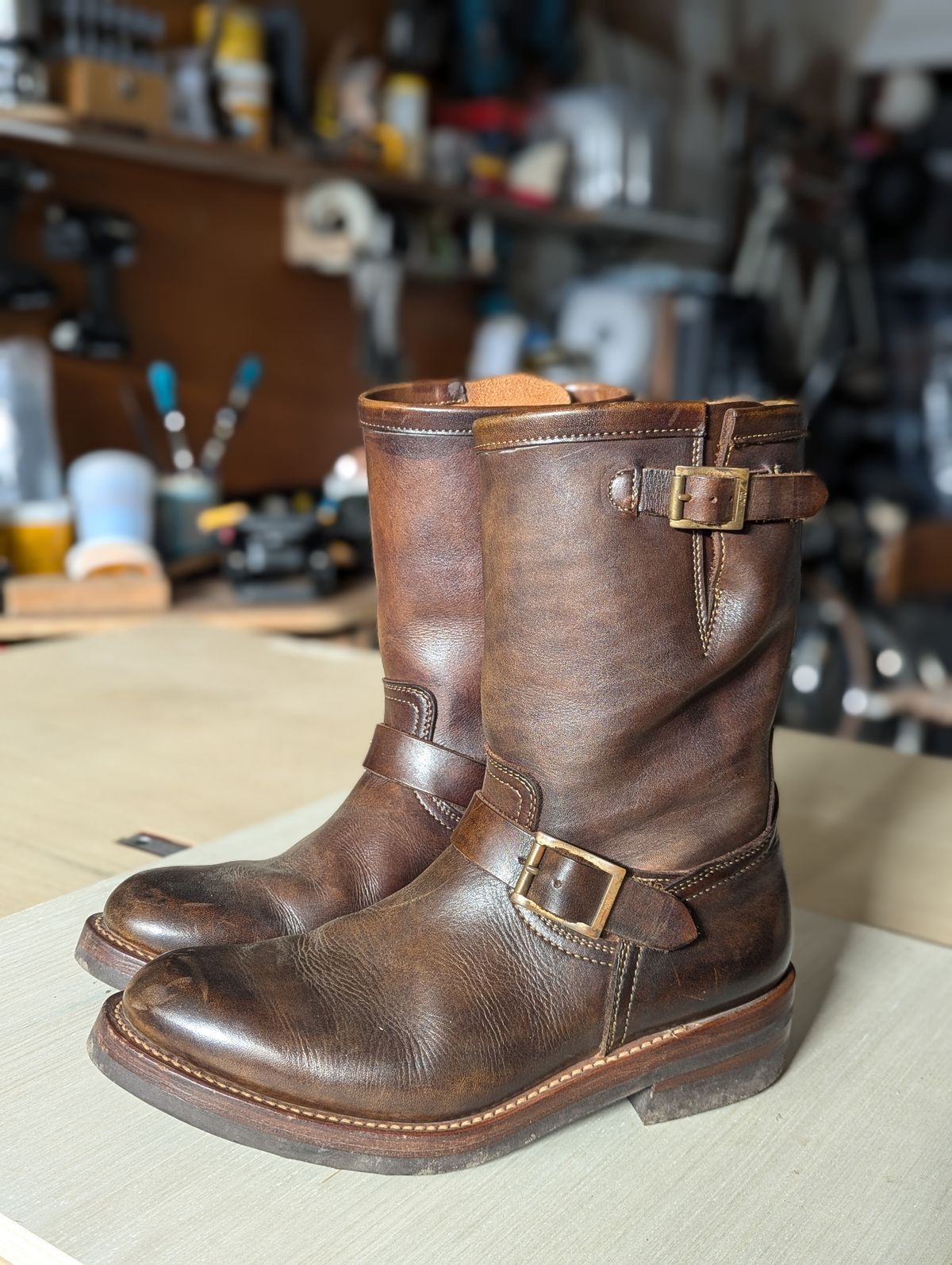 Photo by hiimhoan on November 5, 2024 of the Motor Engineer Boots in Motor / Brown Hand-Dyed Calfskin.