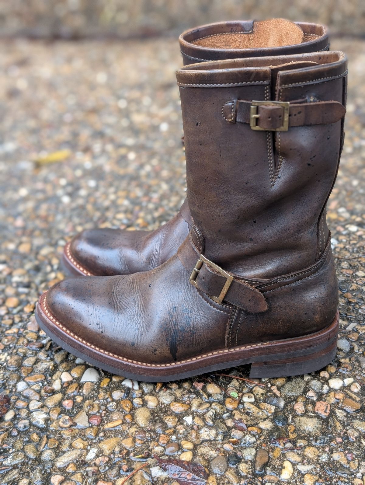 Photo by hiimhoan on December 4, 2024 of the Motor Engineer Boots in Motor / Brown Hand-Dyed Calfskin.
