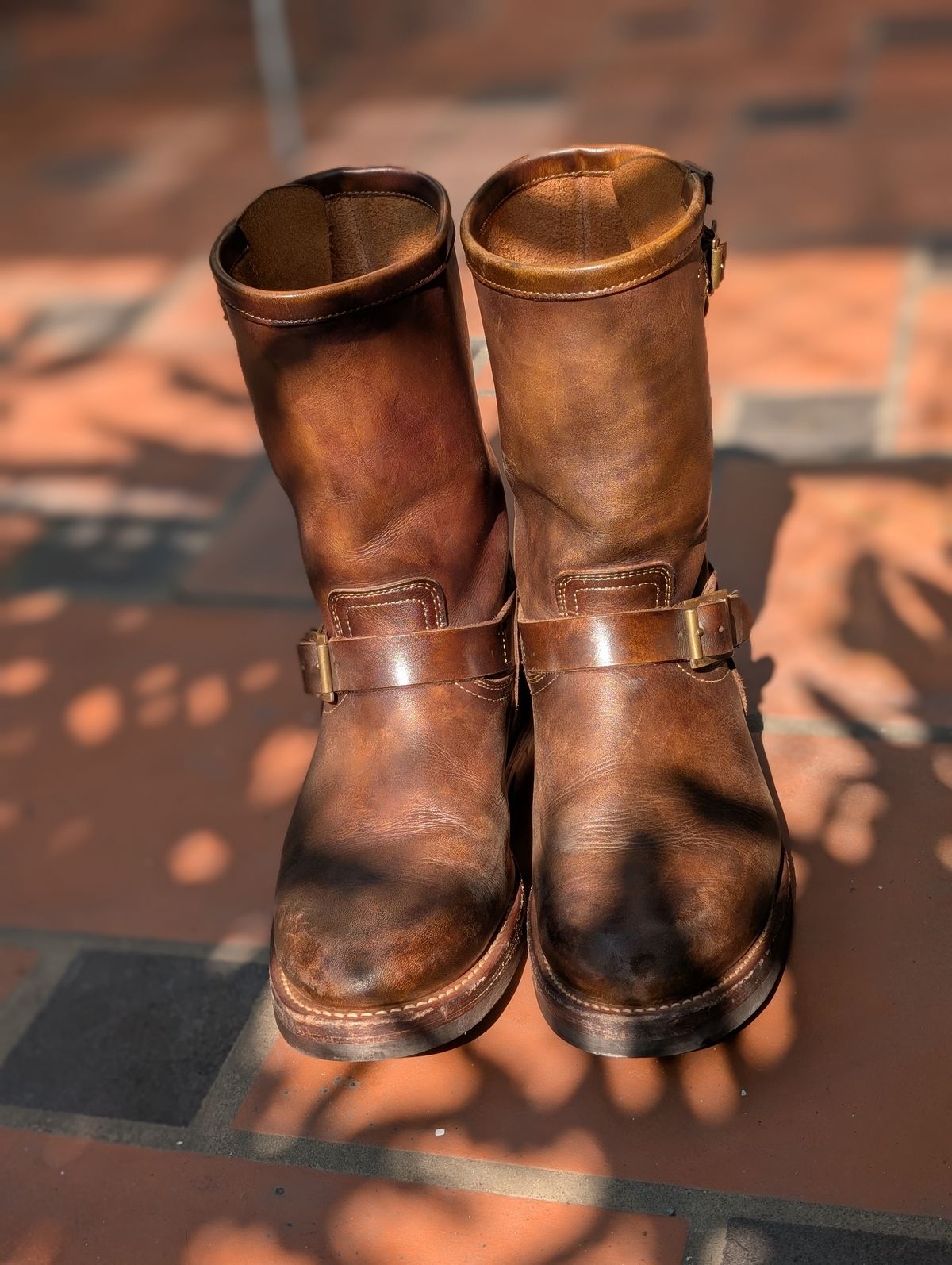 Photo by hiimhoan on January 7, 2025 of the Motor Engineer Boots in Motor / Brown Hand-Dyed Calfskin.