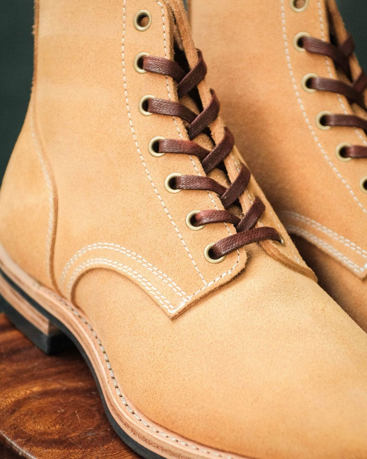 Photo by hiimhoan on April 17, 2025 of the Akito Boondockers in Horween Natural Latigo Roughout.