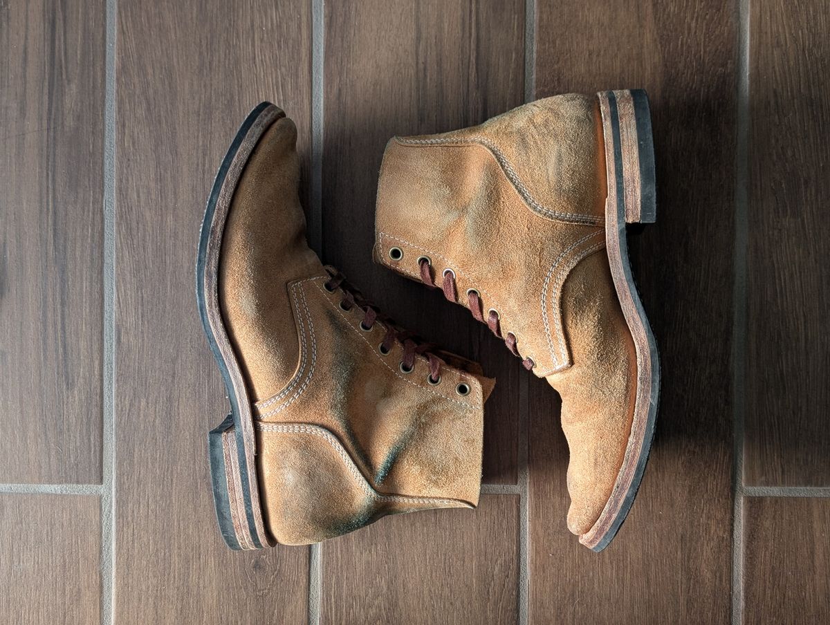 Photo by hiimhoan on December 2, 2025 of the Akito Boondockers in Horween Natural Latigo Roughout.