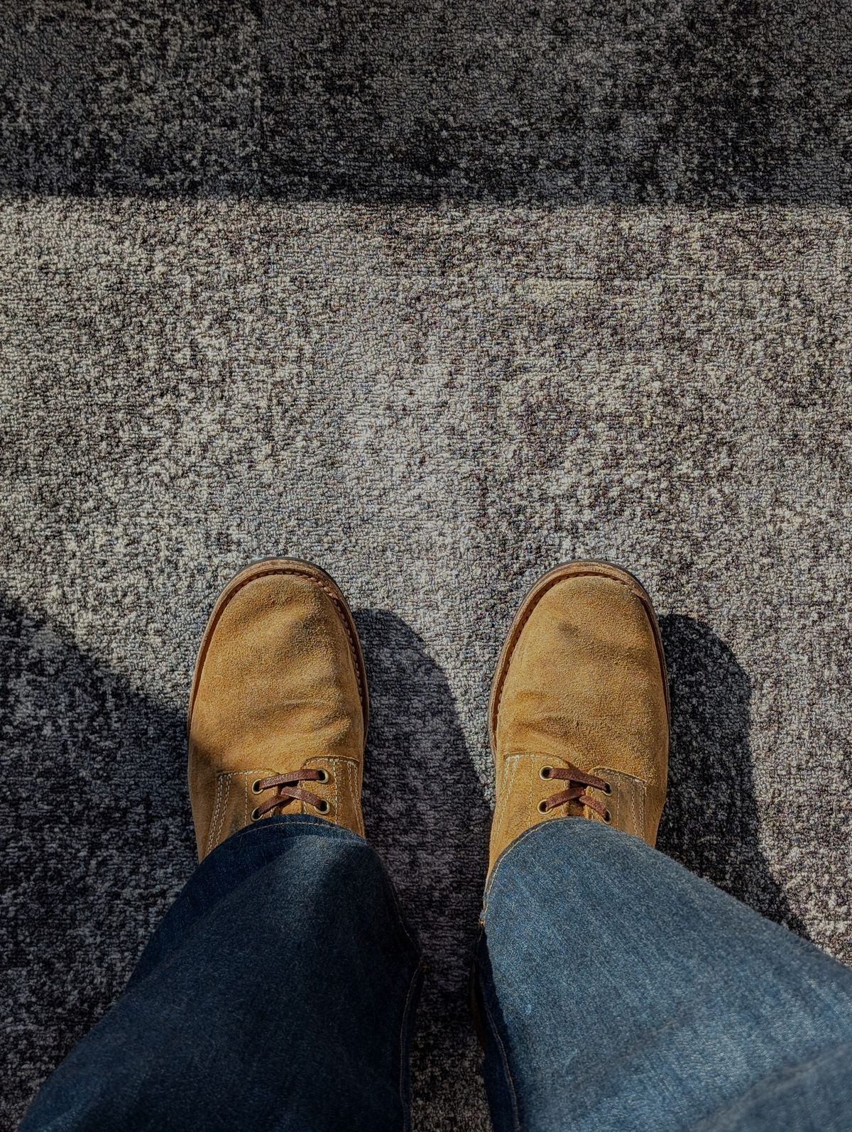 Photo by hiimhoan on December 18, 2025 of the Akito Boondockers in Horween Natural Latigo Roughout.