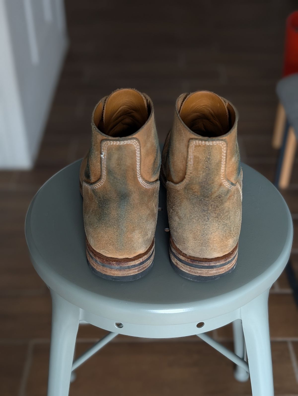 Photo by hiimhoan on February 3, 2026 of the Akito Boondockers in Horween Natural Latigo Roughout.