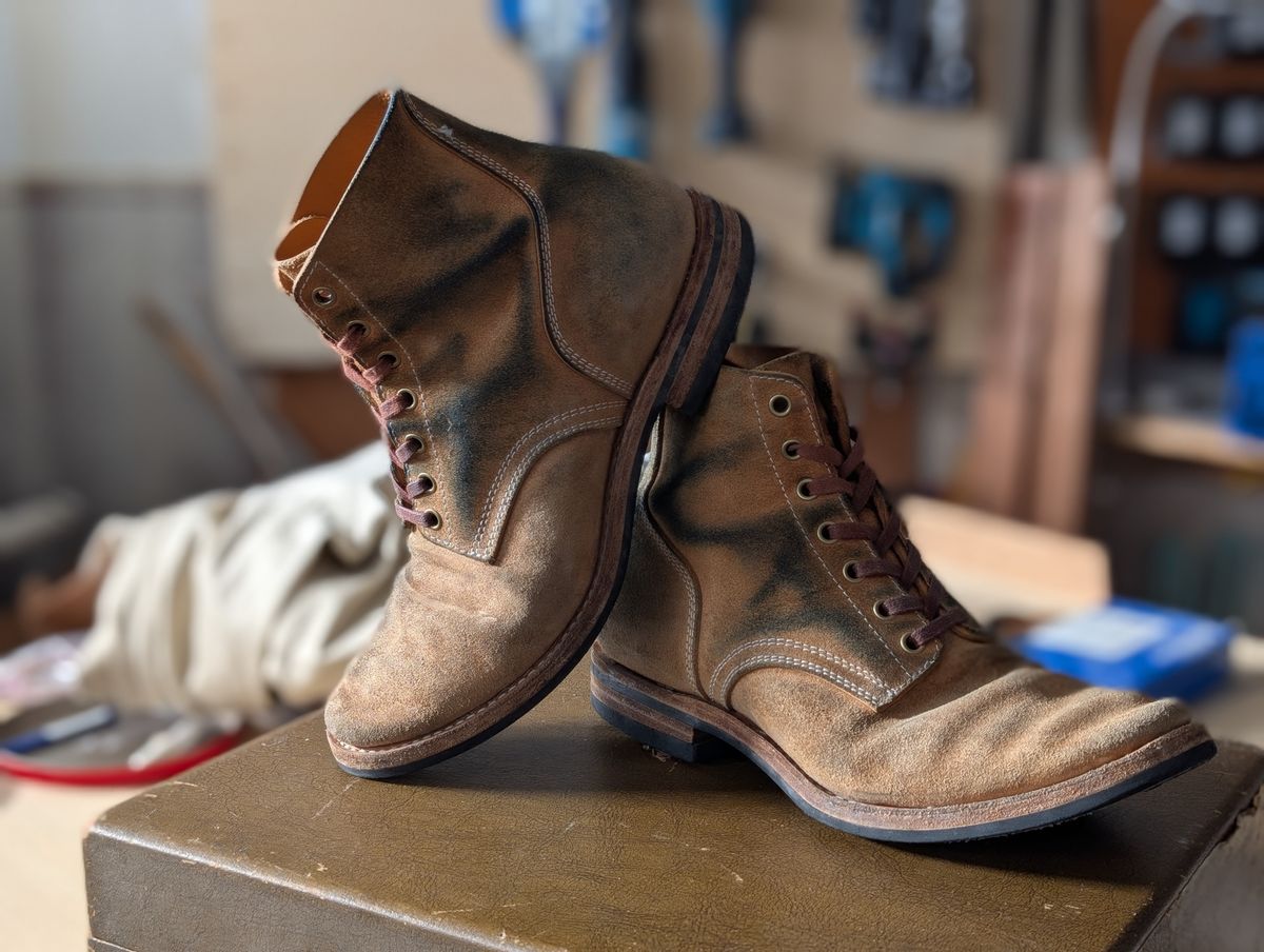 Photo by hiimhoan on March 1, 2026 of the Akito Boondockers in Horween Natural Latigo Roughout.