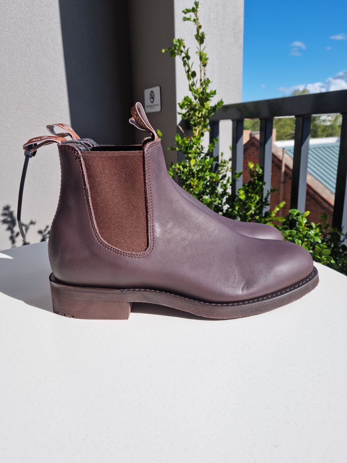 Photo by brother_mc on October 2, 2022 of the R.M. Williams Gardener Boot in Brown Greasy Kip.