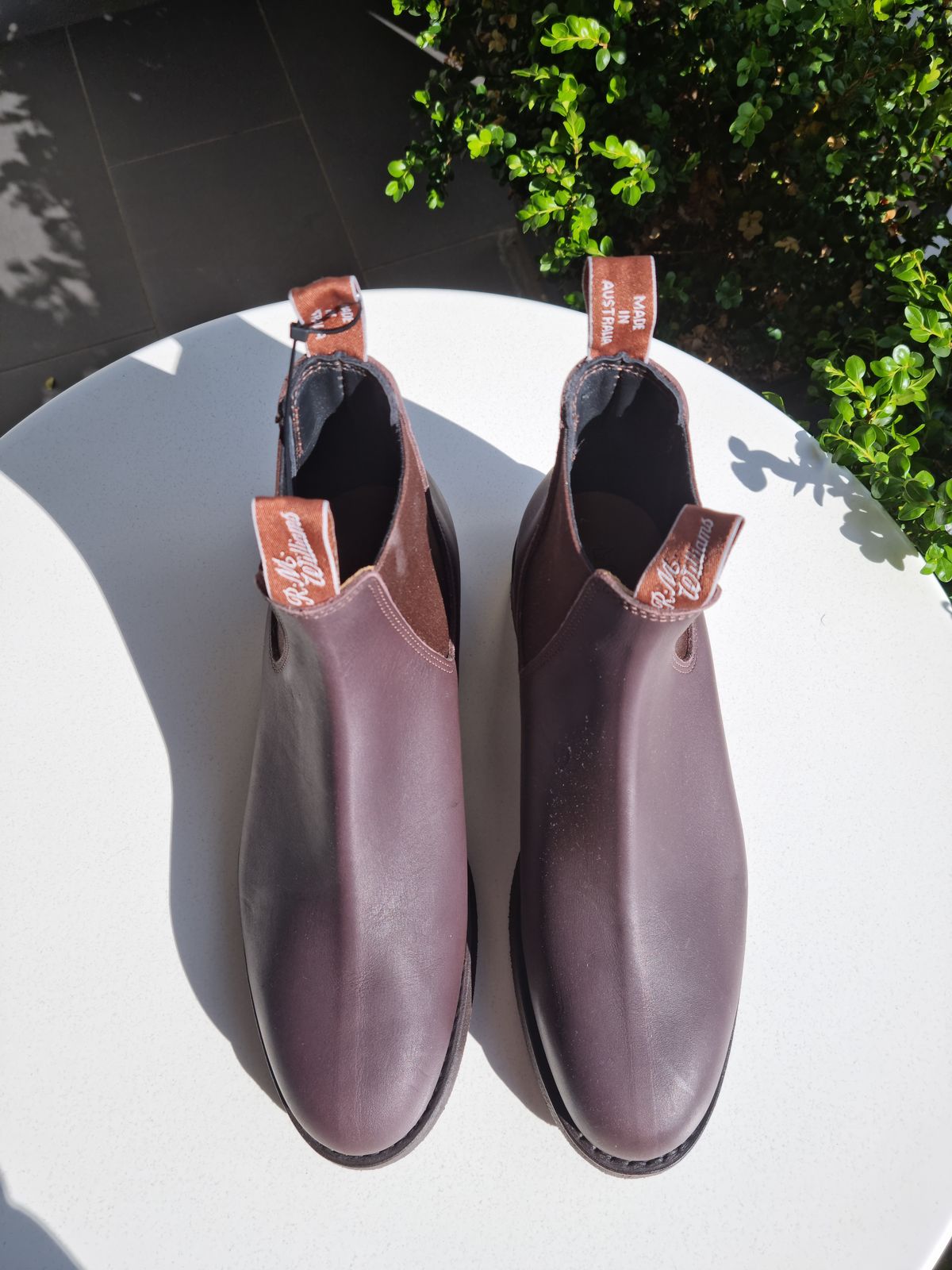 Photo by brother_mc on October 2, 2022 of the R.M. Williams Gardener Boot in Brown Greasy Kip.
