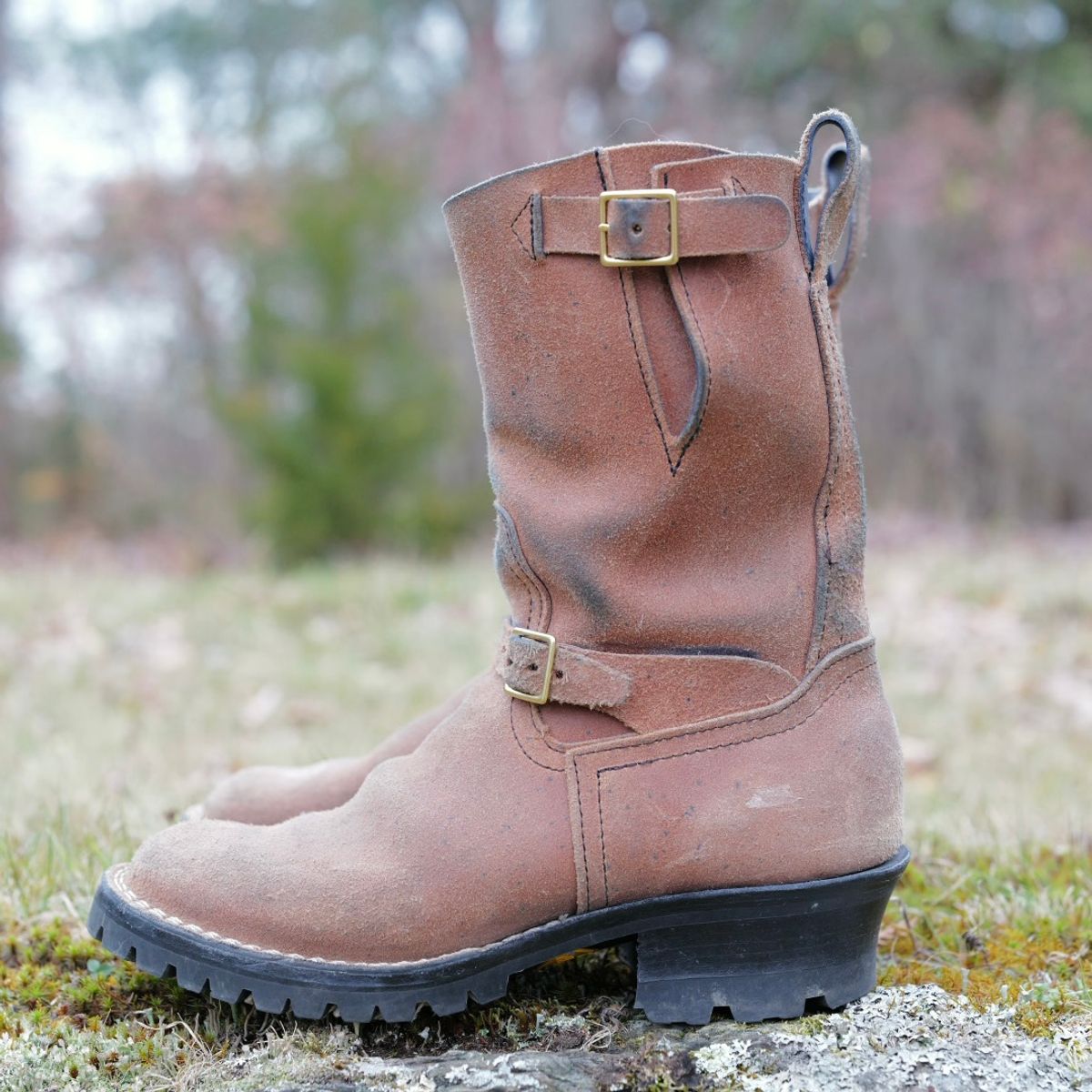 Photo by jononono on November 5, 2025 of the Nicks Pullman in Wickett & Craig Cobalt Double Stuffed Roughout.