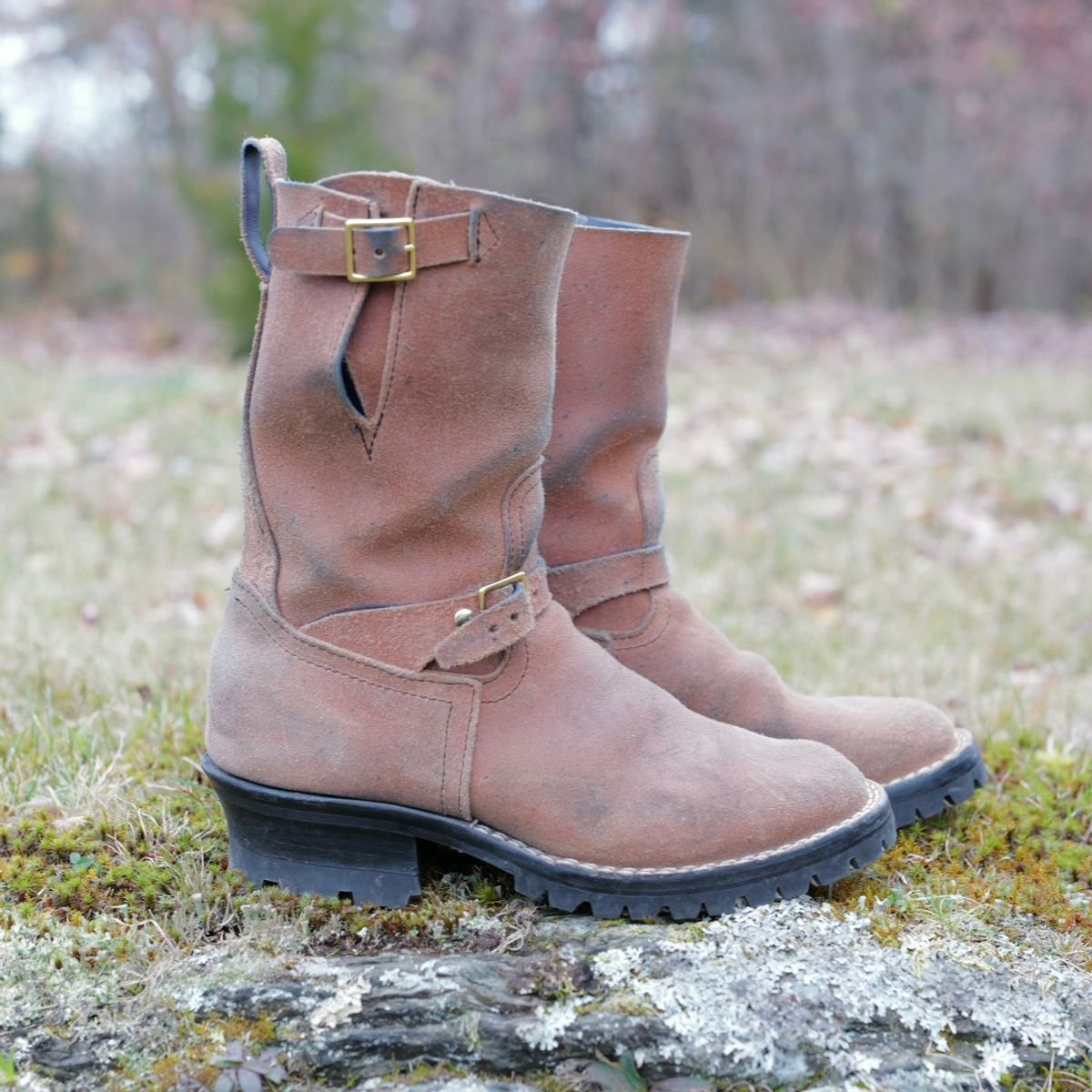 Photo by jononono on November 5, 2025 of the Nicks Pullman in Wickett & Craig Cobalt Double Stuffed Roughout.