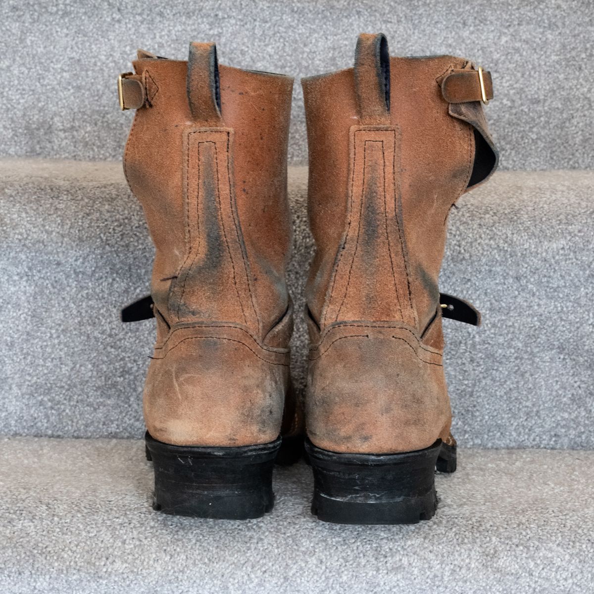 Photo by jononono on December 5, 2025 of the Nicks Pullman in Wickett & Craig Cobalt Double Stuffed Roughout.