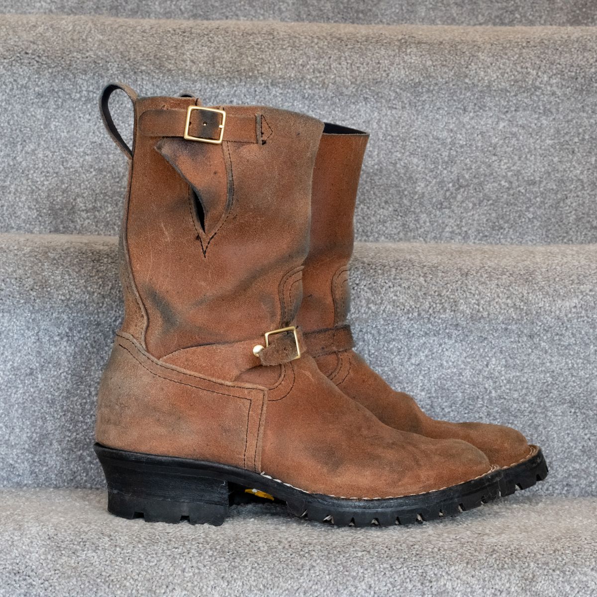 Photo by jononono on December 5, 2025 of the Nicks Pullman in Wickett & Craig Cobalt Double Stuffed Roughout.