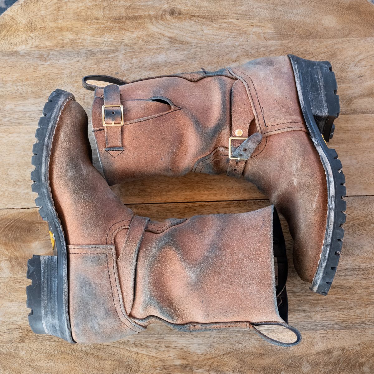 Photo by jononono on February 5, 2026 of the Nicks Pullman in Wickett & Craig Cobalt Double Stuffed Roughout.