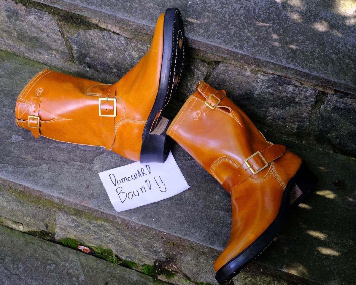 Photo by jononono on October 2, 2023 of the Role Club Engineer Boots in Horween Amaretto Shell Cordovan.