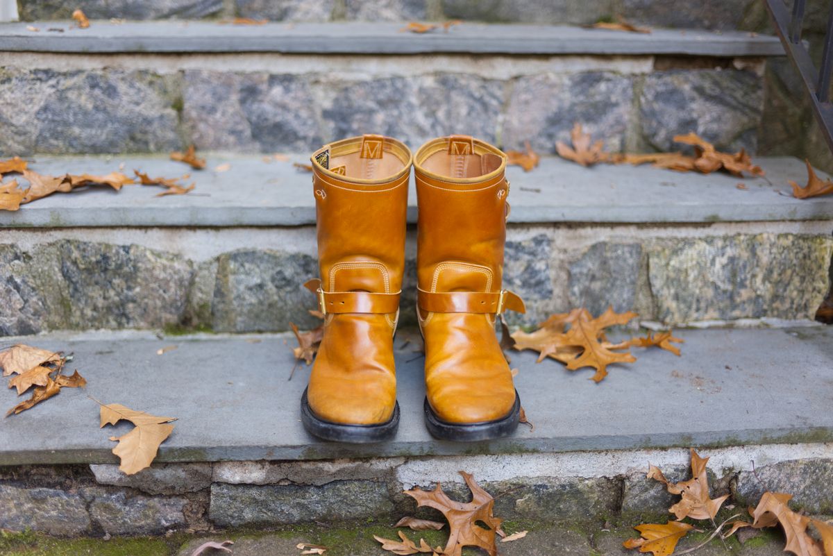 Photo by jononono on November 5, 2023 of the Role Club Engineer Boots in Horween Amaretto Shell Cordovan.