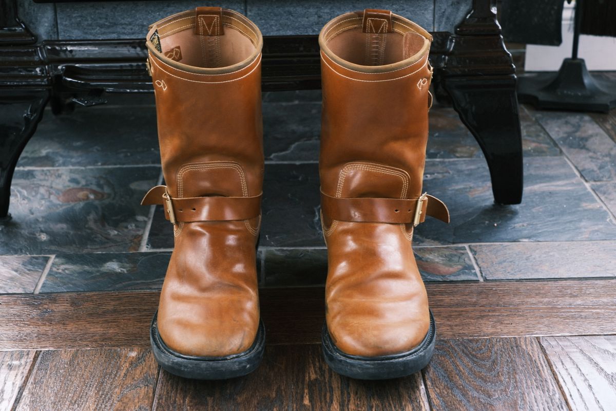 Photo by jononono on December 5, 2023 of the Role Club Engineer Boots in Horween Amaretto Shell Cordovan.