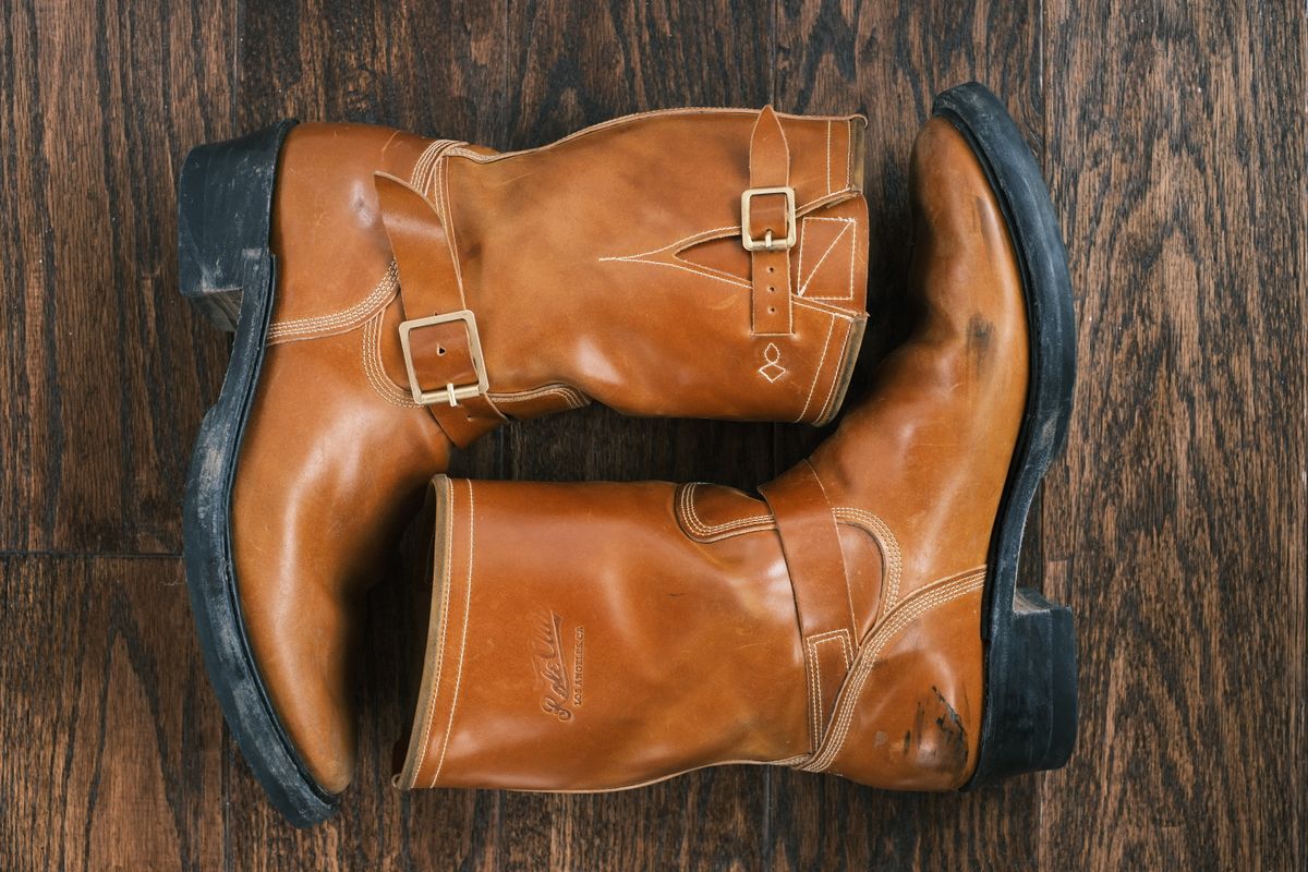 Photo by jononono on December 5, 2023 of the Role Club Engineer Boots in Horween Amaretto Shell Cordovan.