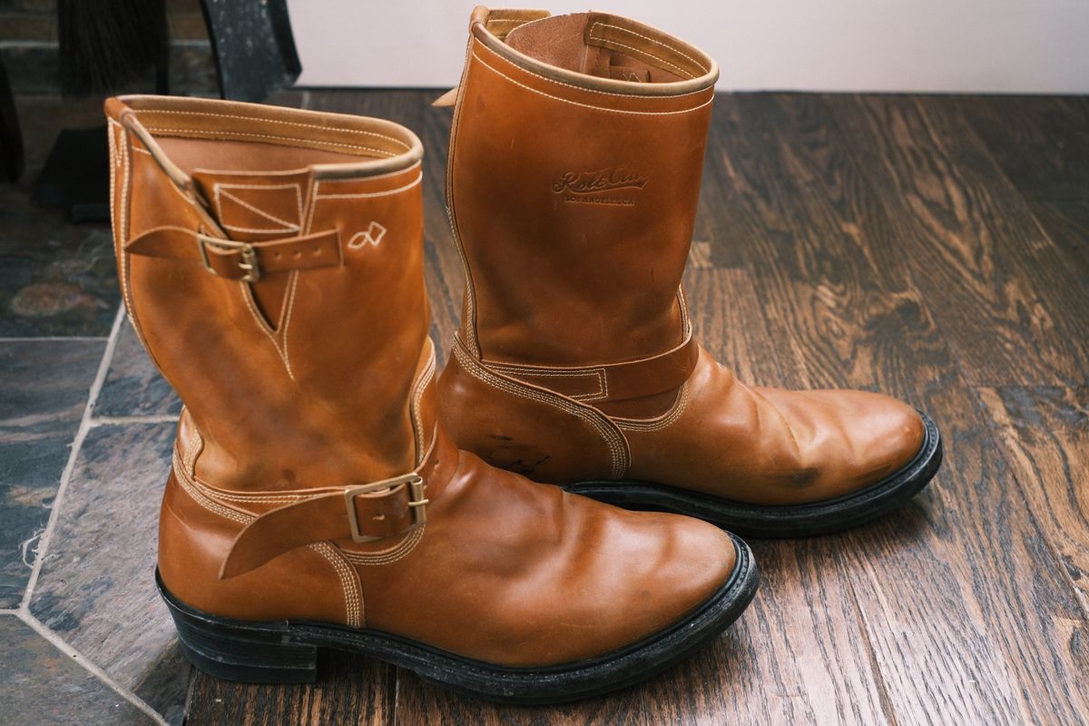 Photo by jononono on January 5, 2024 of the Role Club Engineer Boots in Horween Amaretto Shell Cordovan.